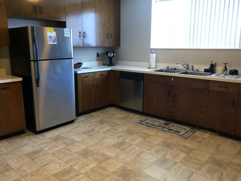 More Photos Of 11406-11440 Morang Dr, Detroit Religious Facility For Sale