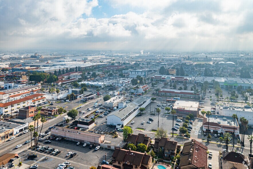 More Photos Of 2528-2570 E Slauson Ave, Huntington Park Unknown For Lease