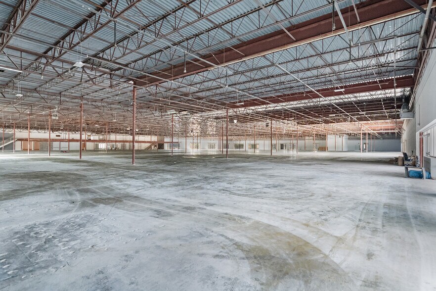 More Photos Of 3200 FM 1960 Rd W, Humble Industrial For Sale