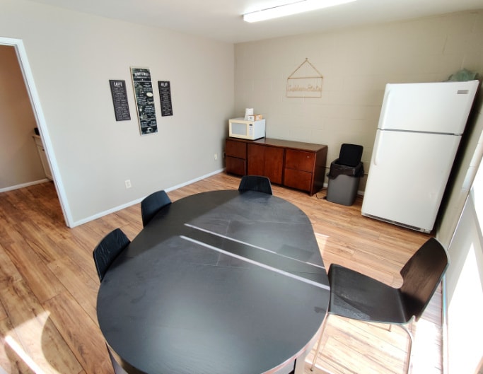 More Photos Of 1729 Coolidge Ave, National City Light Manufacturing For Lease