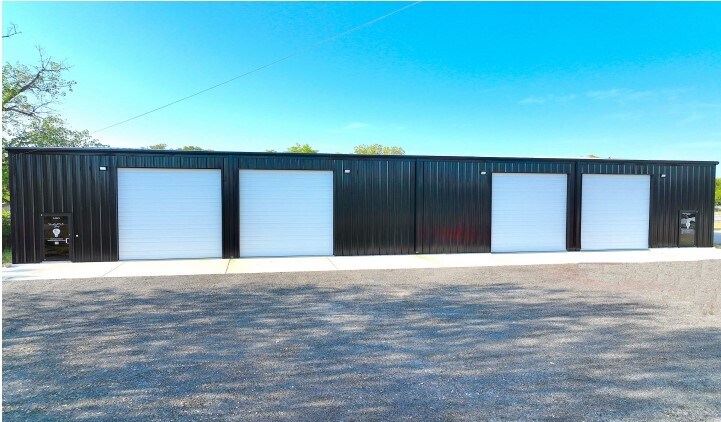 More Photos Of 6471 E Bankhead Hwy, Willow Park Unknown For Lease