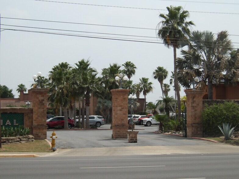 More Photos Of 1906A E Tyler, Harlingen Office For Sale