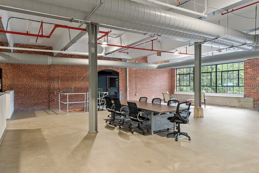 More Photos Of 44 Old Princeton Rd, Fitchburg Industrial For Sale