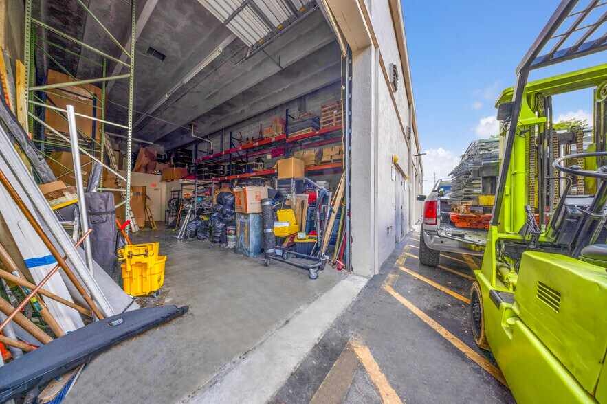 More Photos Of 13405 SW 128th St, Miami Light Manufacturing For Sale