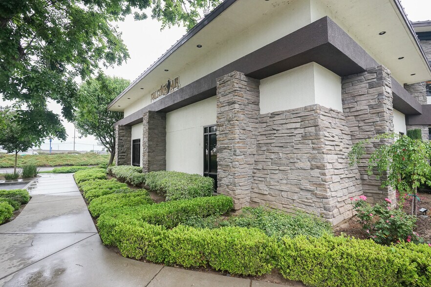 More Photos Of 1225 Canal Blvd, Ripon Restaurant For Sale