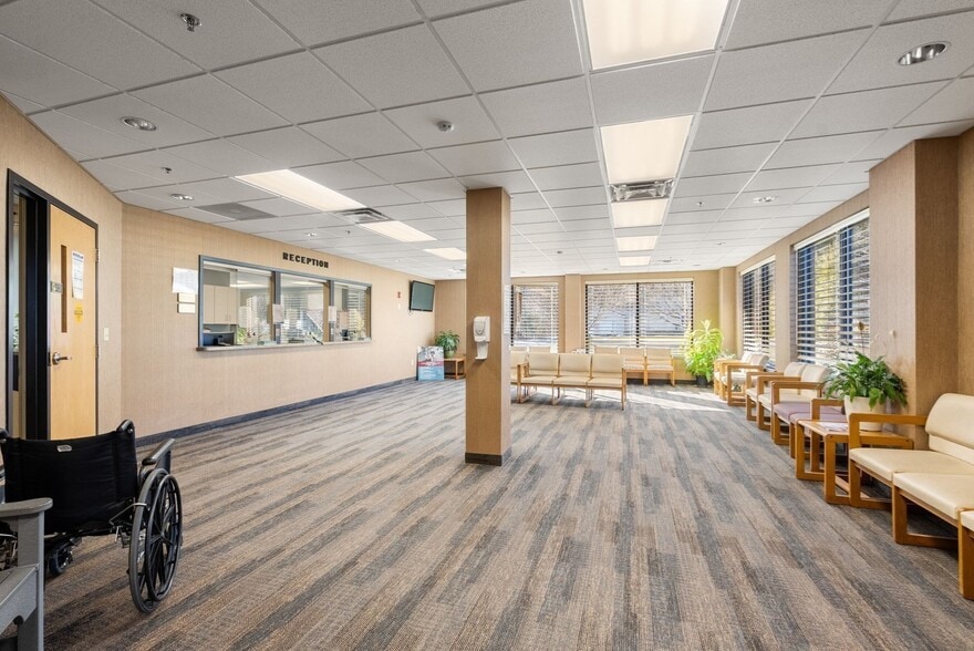 More Photos Of 4-6 West St, West Hatfield Medical For Sale