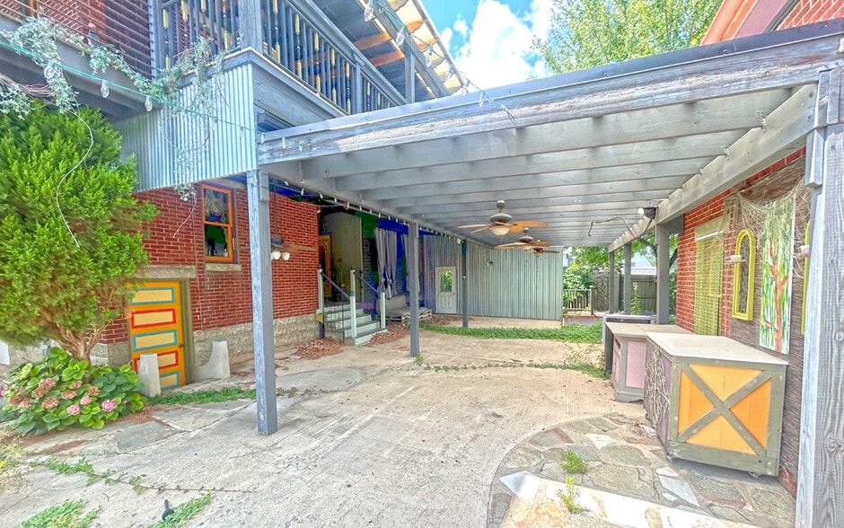 More Photos Of 1055 Lincoln Way E, Chambersburg General Retail For Sale