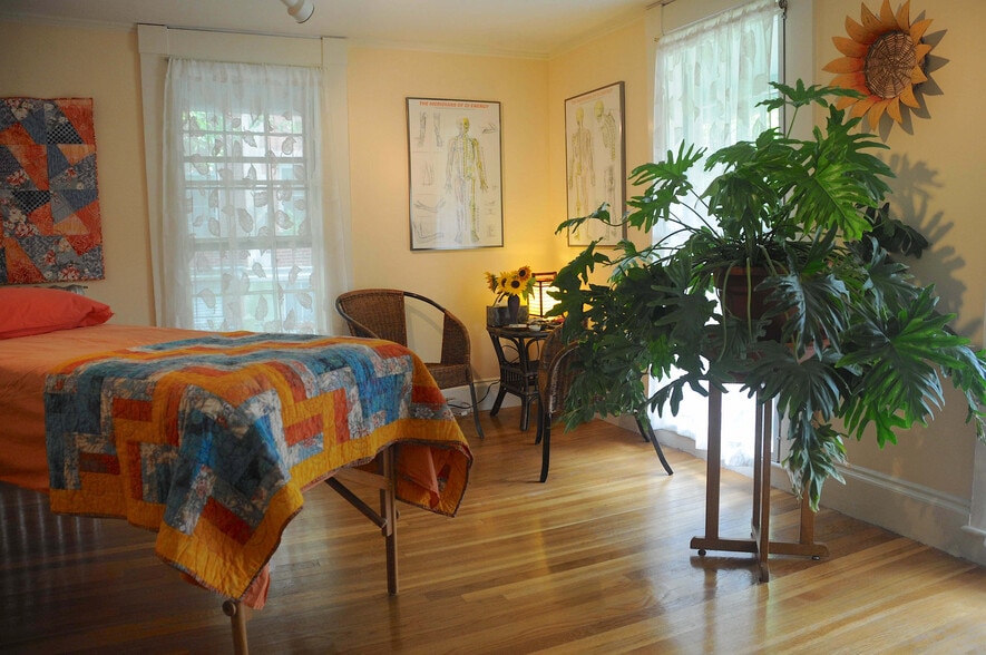 More Photos Of 393-395 Massachusetts Ave, Arlington Office For Sale