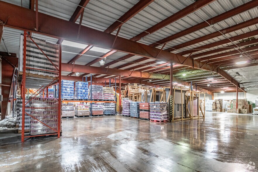 More Photos Of 10511 Wetmore Rd, San Antonio Manufacturing For Lease