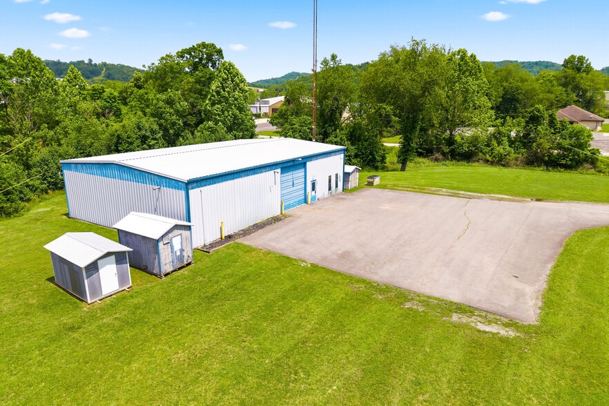 More Photos Of 351 Industrial Park Rd, Jane Lew Warehouse For Lease