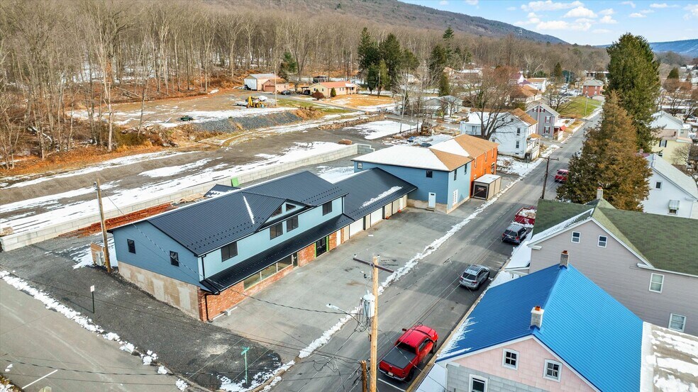 More Photos Of 101 E Colliery Ave, Tower City Storefront Retail Residential For Sale