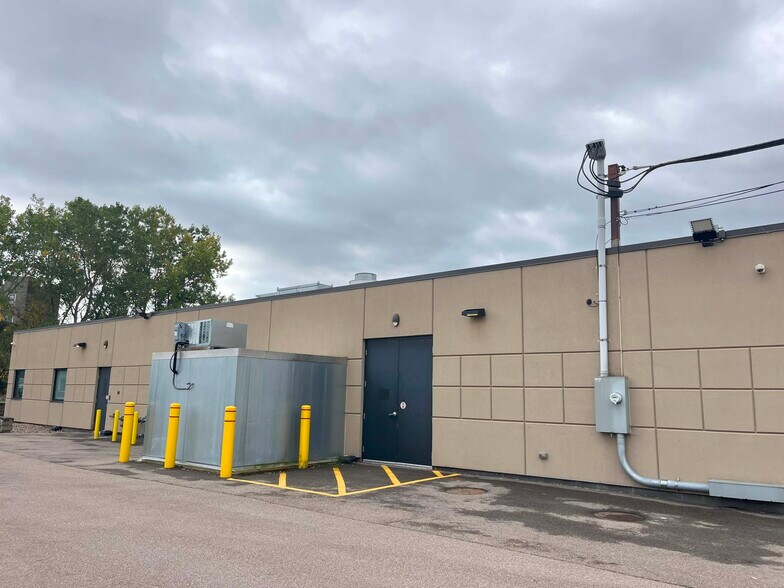 More Photos Of 109 Industrial Pky, Buffalo Office For Sale