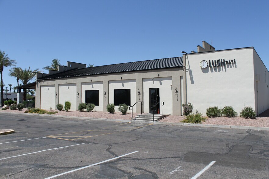 More Photos Of 7470 S Priest Dr, Tempe Restaurant For Sale