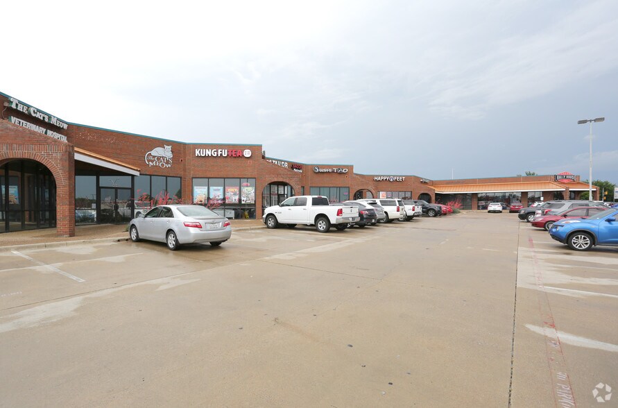 More Photos Of 4922-4274 Overton Ridge Blvd, Fort Worth Unknown For Lease