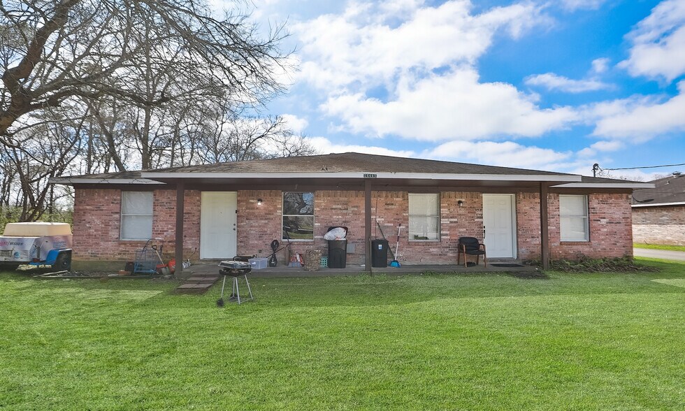 More Photos Of 14405-14411 Pine St, Santa Fe Apartments For Sale