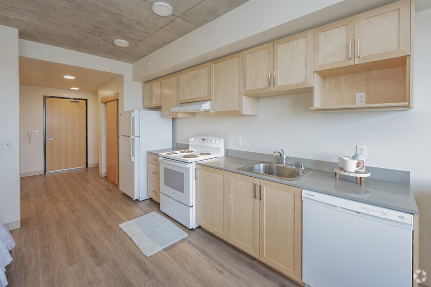 More Photos Of 1400 Madison St, Seattle Apartments For Lease