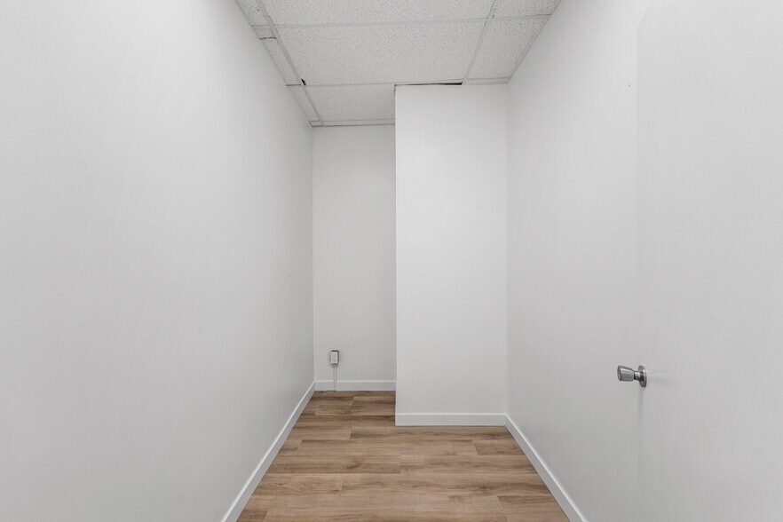 More Photos Of 514 Commerce Ave, Palmdale Medical For Sale