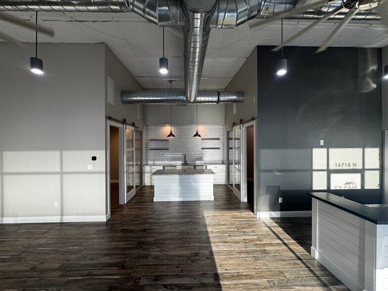 More Photos Of 16718 House Hahl Rd, Cypress Storefront Retail Office For Lease