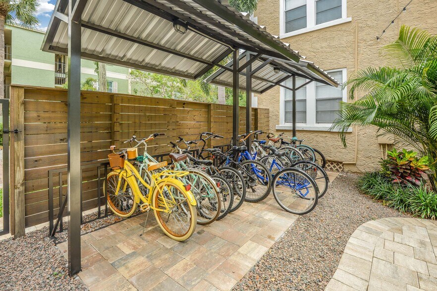 More Photos Of 1404 S Bay Villa Pl, Tampa Apartments For Sale