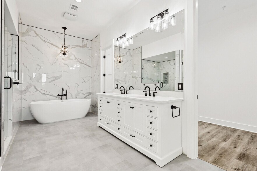 More Photos Of 767 W Main St, Coppell Storefront Retail Office For Sale