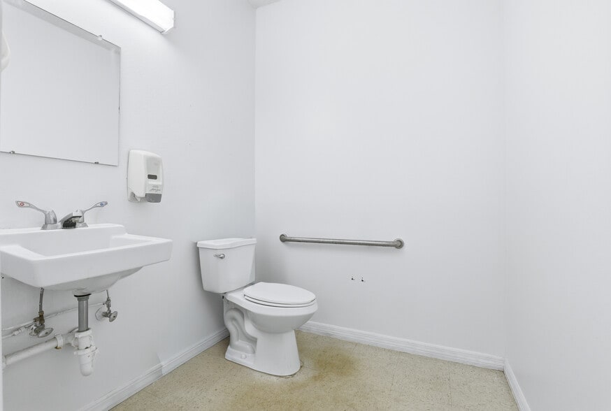 More Photos Of 12597 Walsingham Rd, Largo Office For Sale