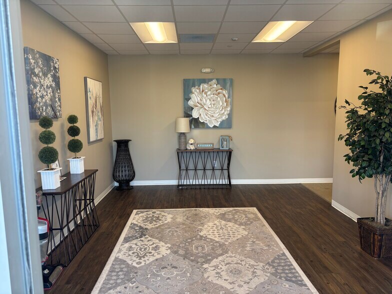 More Photos Of 6225 Greenlee St, Arlington Office For Sale