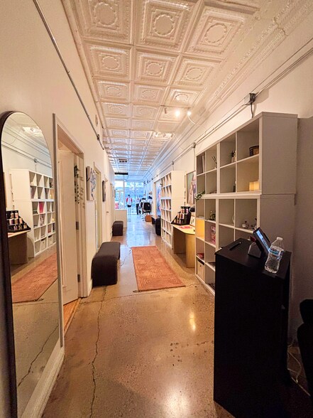 More Photos Of 1241 N High St, Columbus Storefront Retail Office For Lease