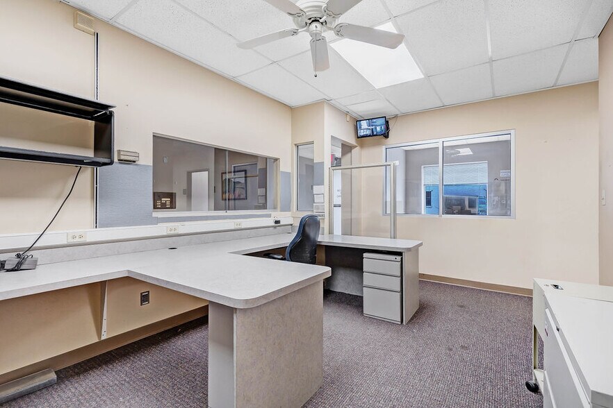 More Photos Of 1144 Dublin Rd, Columbus Office For Sale