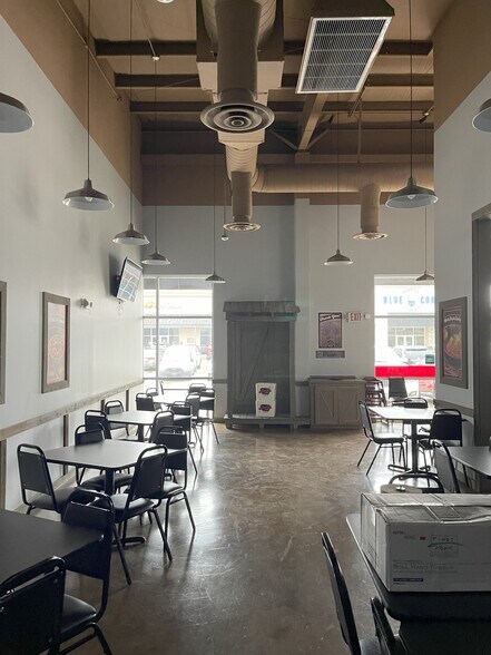 More Photos Of 7673 Perkins Rd, Baton Rouge Storefront For Lease