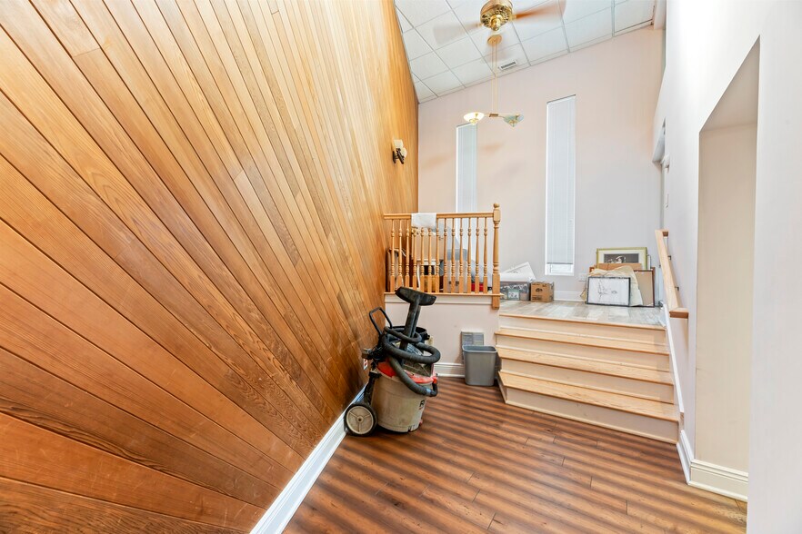 More Photos Of 330 New Brunswick Ave, Fords Office For Lease