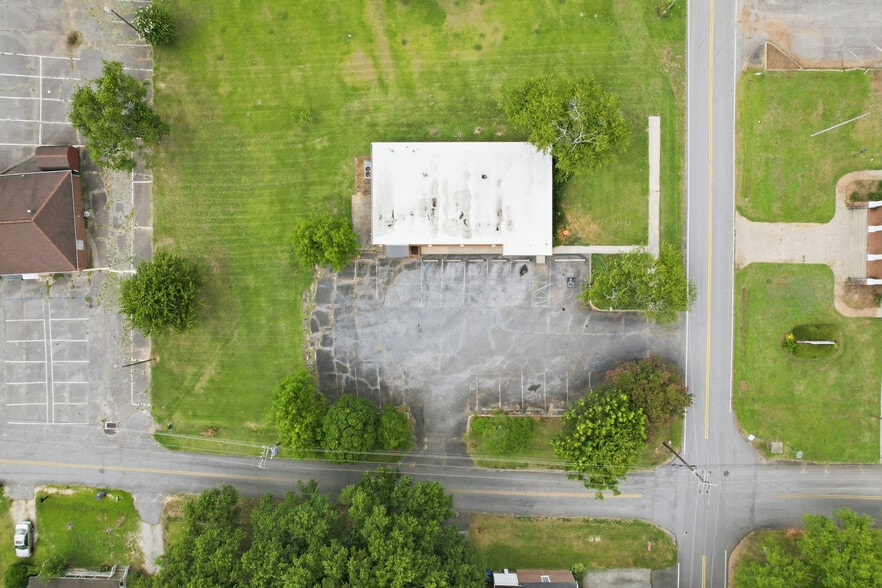 More Photos Of 106 S Texas Ave, Greenville Office For Sale