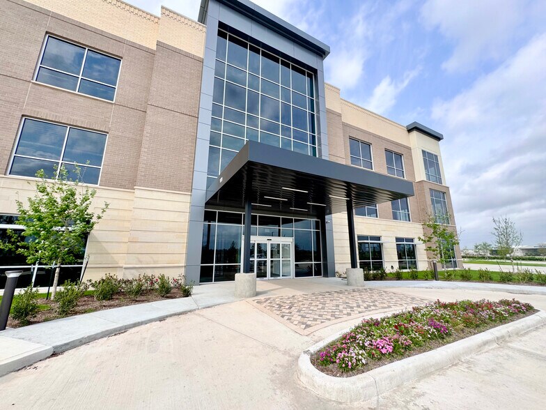 More Photos Of 1120 Imperial Blvd, Sugar Land Medical For Lease