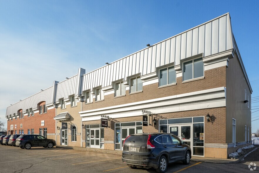 More Photos Of 334 Rte 138, Saint-augustin-de-desmaures Medical For Lease