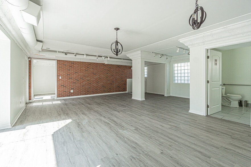 More Photos Of , Largo Unknown For Sale