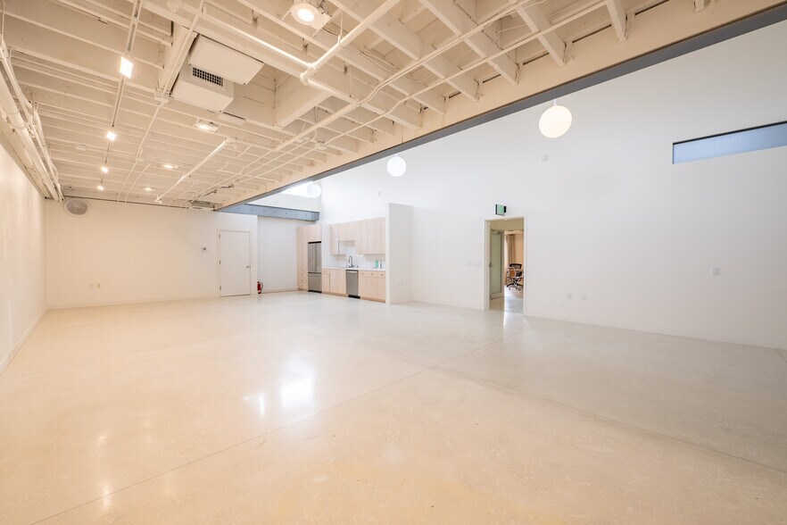 More Photos Of 1538 20th St, Santa Monica Loft Creative Space For Lease