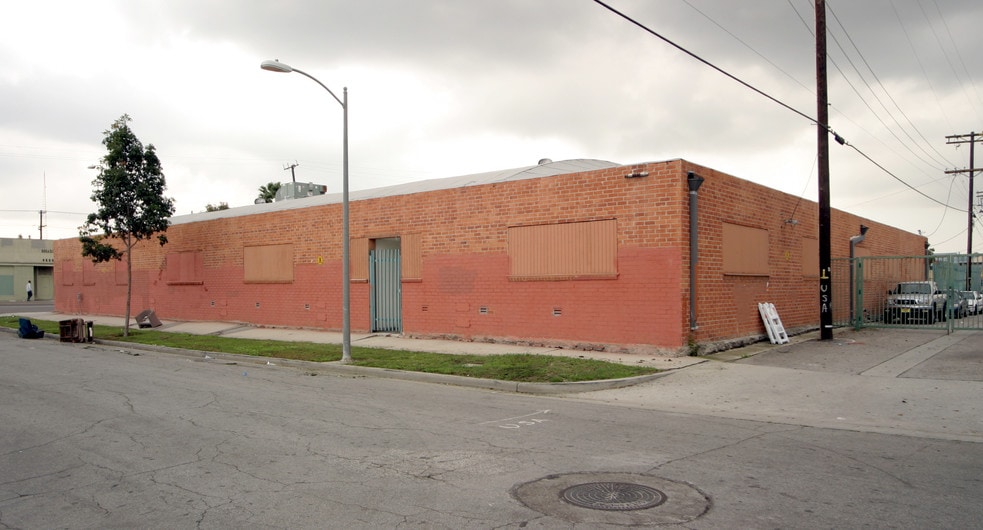 More Photos Of 4505 W Jefferson Blvd, Los Angeles Warehouse For Lease