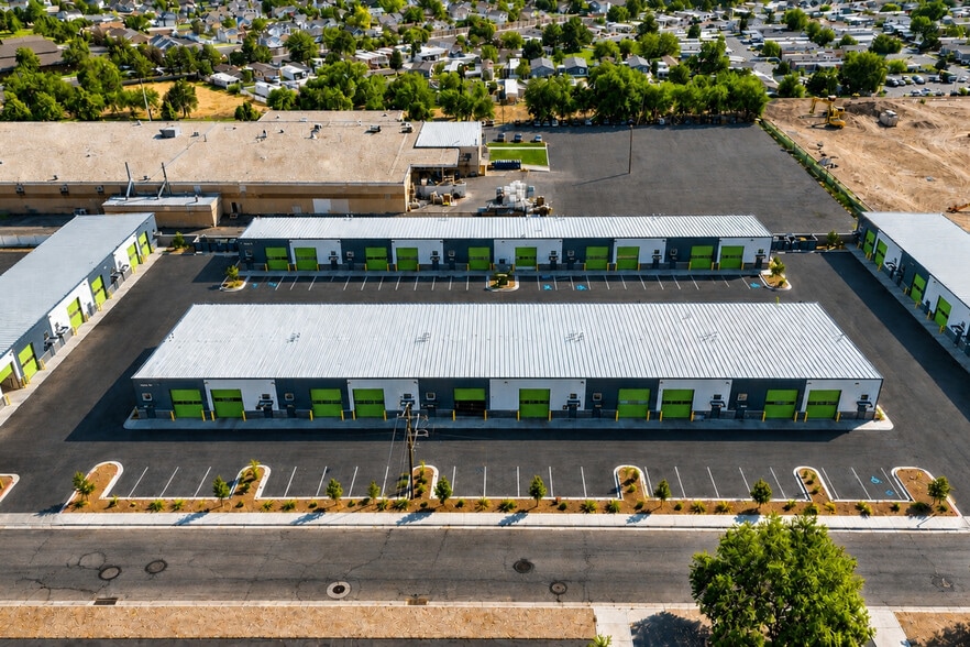 More Photos Of 5170-5176 W Liberator Dr, Kearns Warehouse For Lease