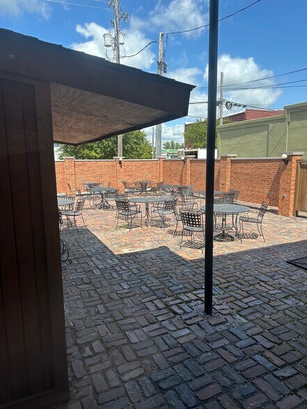 More Photos Of 11 Benton Ave E, Albia Restaurant For Sale