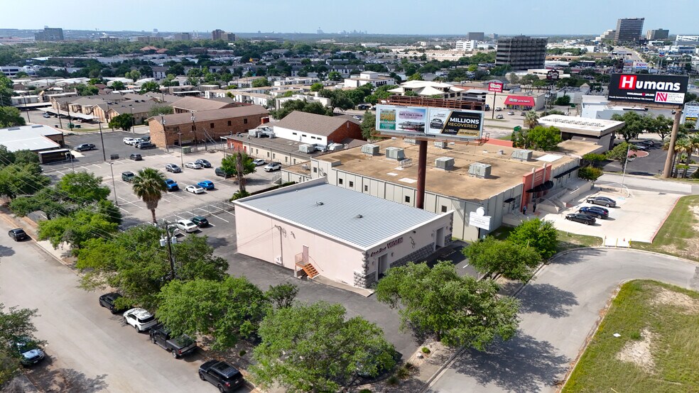 More Photos Of 10288 San Pedro Ave, San Antonio Flex For Lease