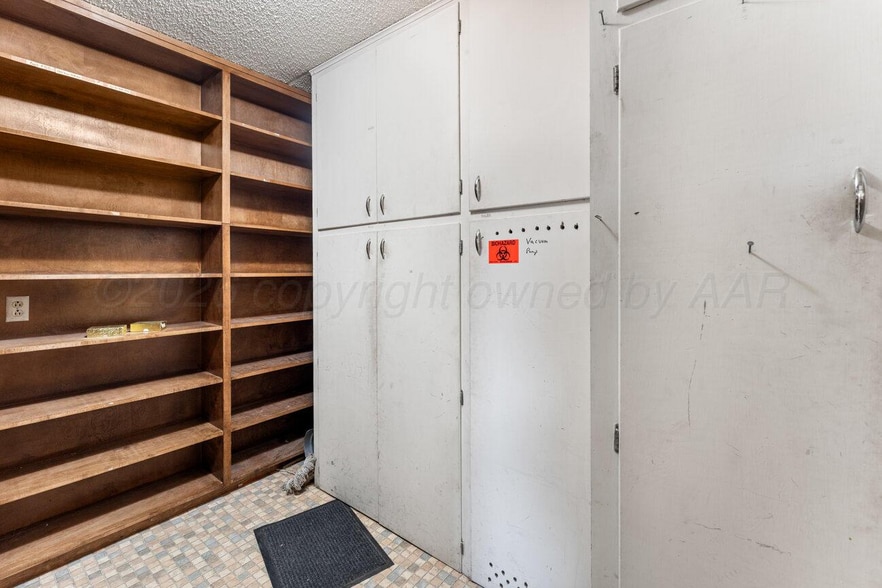 More Photos Of 206 S Bliss Ave, Dumas Office For Sale