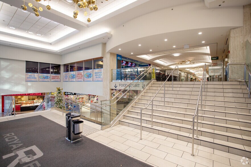 More Photos Of 1055 W Georgia St, Vancouver General Retail For Lease