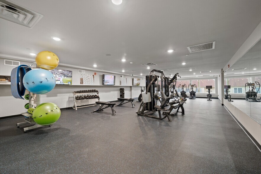 More Photos Of 1000-1038 W Girard Ave, Philadelphia Apartments For Lease