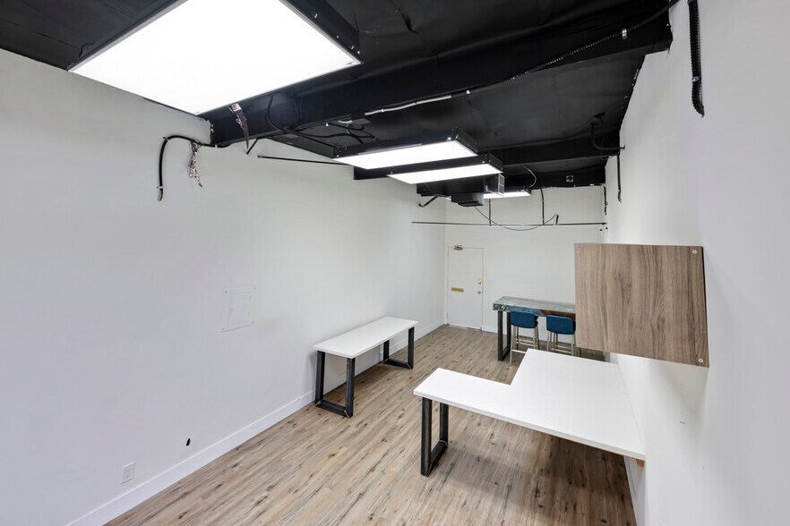 More Photos Of 1820 E Garry Ave, Santa Ana Office For Sale