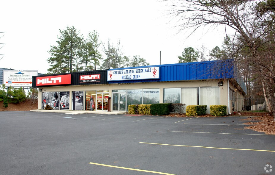 More Photos Of 1080 N Cobb Pky, Marietta Freestanding For Lease