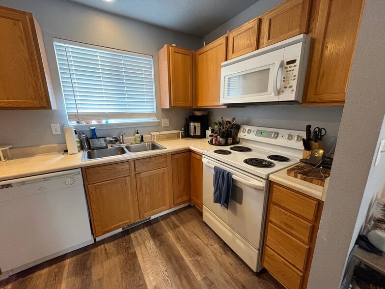 More Photos Of 119 E King St, Meridian Apartments For Sale