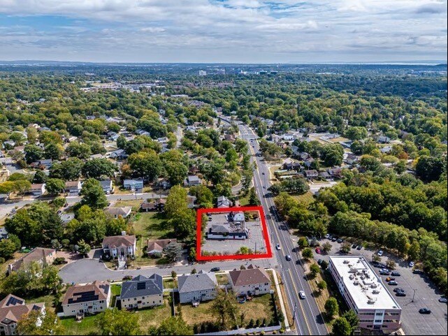 More Photos Of 1894 & 1900 Oak Tree Rd, Edison Restaurant For Sale