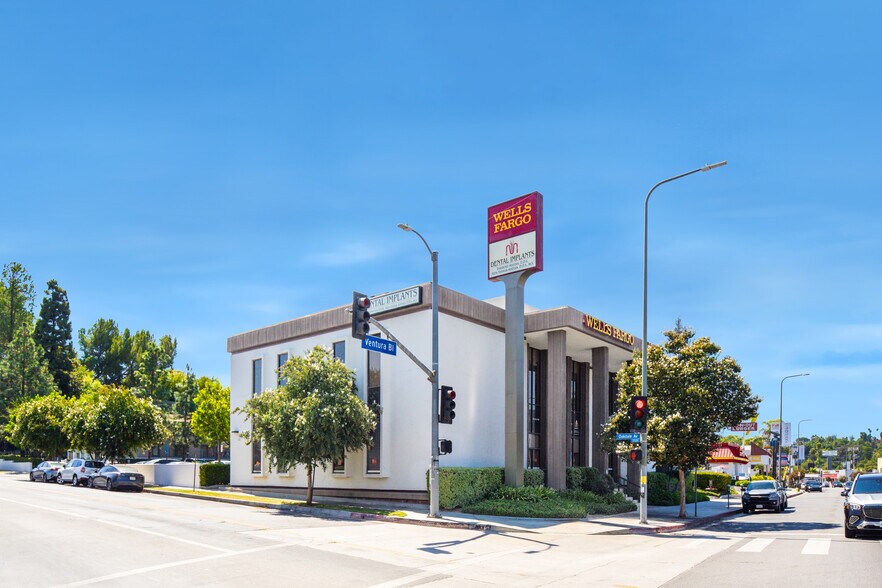 More Photos Of 19900 Ventura Blvd, Woodland Hills Office For Lease