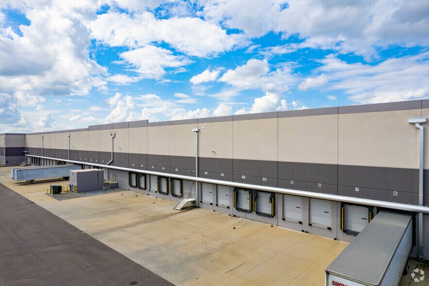 More Photos Of 9210 E Columbus Dr, Tampa Unknown For Lease