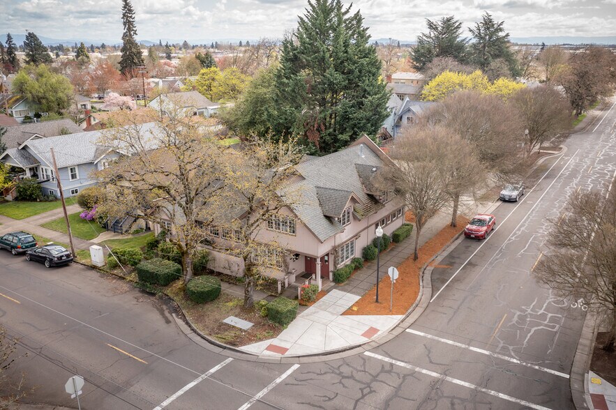 More Photos Of 909-919 Elm St SW, Albany Medical For Sale