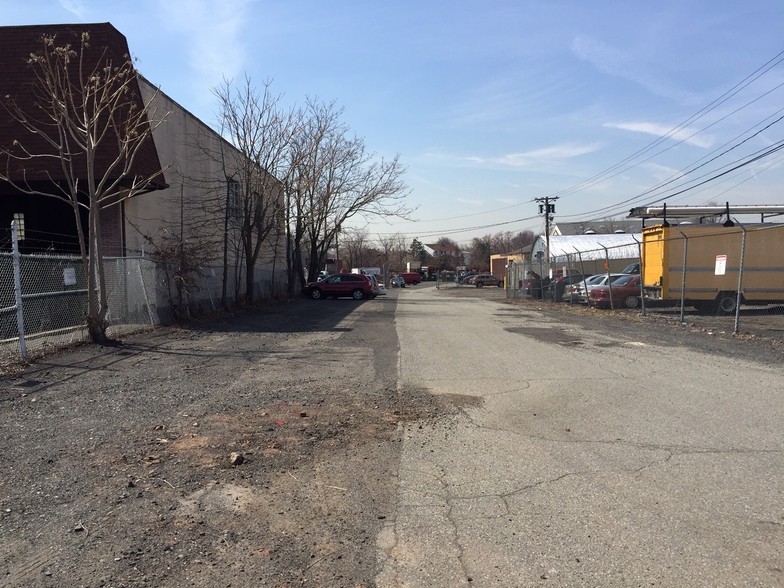 More Photos Of 53 Clifton Blvd, Clifton Truck Terminal For Sale